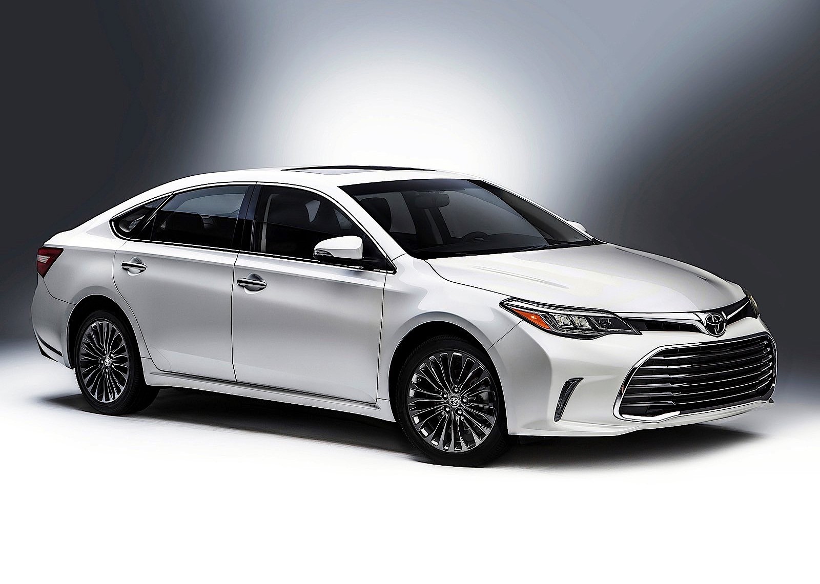 Toyota Avalon 2015